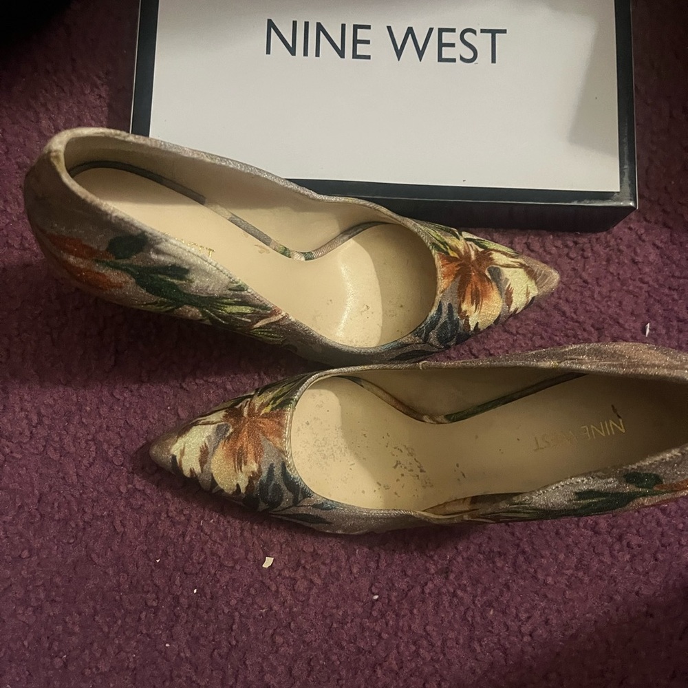 Carpentry nine W. stilettos